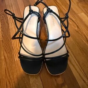 Eileen Fisher Elegant Black Strappy Sandals